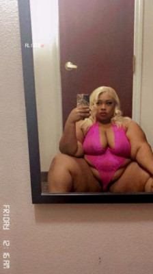 CAR PLAY ONLY ✨BACK IN TOWN ✨A✨L✨I✨Z✨E✨E EXPERIENCE💦 UPSCALE ⭐⭐⭐⭐⭐ RATING CAN U BUSTT ON MY PRETTY FACE DADDY PLEASE 😘😌