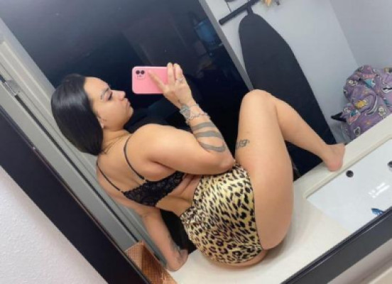💛COME SEE ME WHILE YOU CAN 💛🥰💕EVERY MANS FANTASY😅💜😻