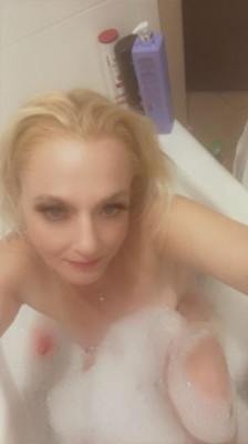 capital plaza ... atx cum breath a sigh of relief..need an unlocked iphone lets trade