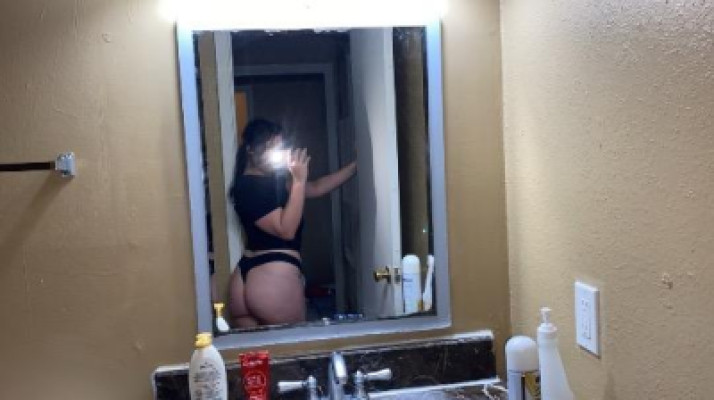 COME REACH FOR THE STARS BABY✨💛 IM READY FOR YOU BABY💜