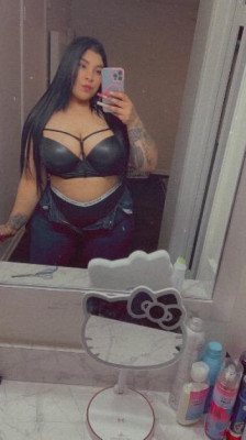 latina curvy