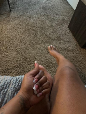 AVAILABLE ✅ INCALLS SOFT JUICY ASS SMOOTH SKIN 💋FUNSIZE UPSCALE EBONY FREAK COME 🤗ENJOY THE BEST 🔥