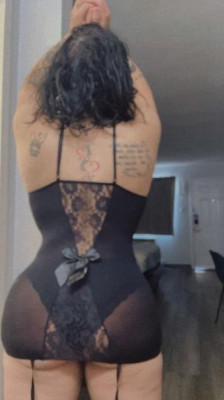 CALIENTE LATINA DISPONIBLE