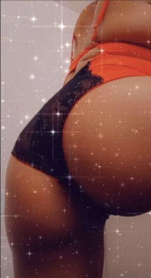 CALL ME 📞.... not gonna use my sis phone for long. 🗣 It's Yiyah. I'M SOUTH!!!!!! I broke my phone Volunteering.🤗. HELP ME.