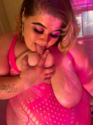 Outcalls Only ..Deep, 🤗Warm, Wet💦 and Soft as a Pillow☁❣PAWG❣