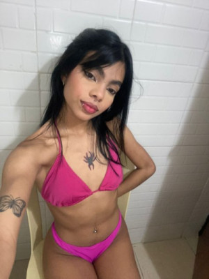 Hot Venezuelan I only accept cash