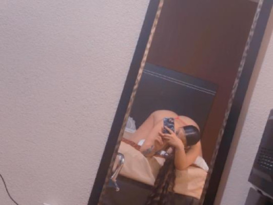 I can keep a secret 🤫 your signifcant other will never find out 🤐