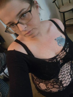 REVIEWS are FAKE!!! 100% LEGIT **No Rush No Hassle & No Games - 5'1 / 36DDs / Come Unwind & RelaXxX - GrL nxt door beauty & charm -