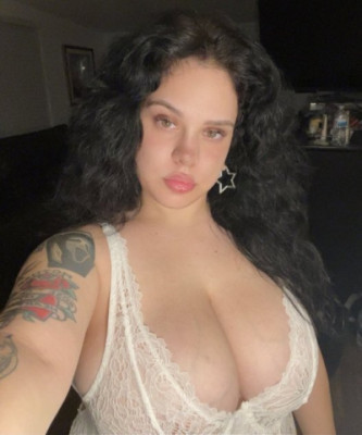 COME AND FUCK MY SWEET LITTLE TIGHT PUSSY HARD 💦