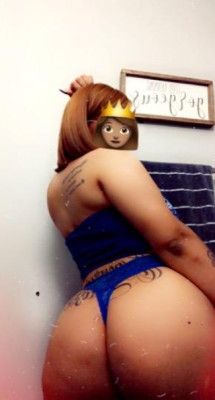 TIGHT WET PUSSY AVAILABLE 💋
