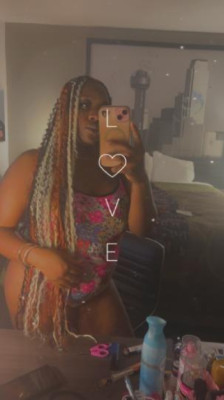 Pretty Chocolate 🍫💦 AVAILABLE NOW ! COME PLAY WITH ME🫦✅