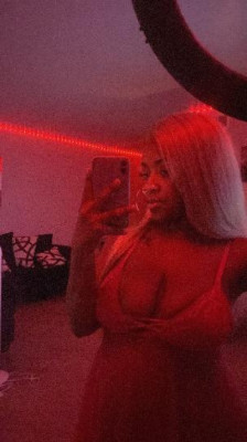 Running specials come get some of this Amazinn pussii💋