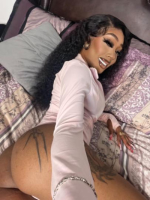 Acosha Squirts💦👩🏽‍❤️‍💋‍👩🏻
